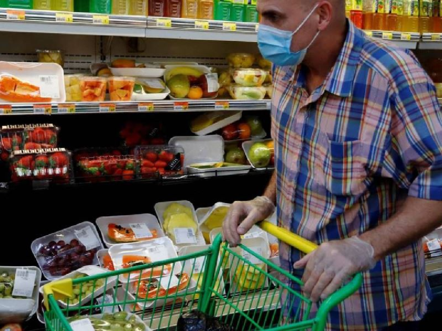 Una familia tipo necesitó en enero $56.459 para no caer en la pobreza