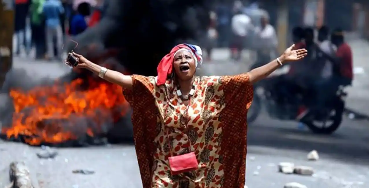 Protesta en Haití: un muerto, varios heridos y un avión quemado