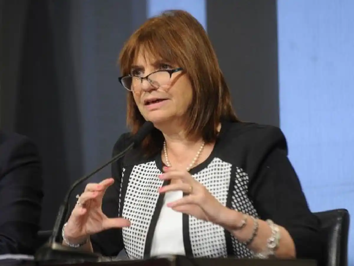 Internaron a Patricia Bullrich tras dar positivo de Covid-19