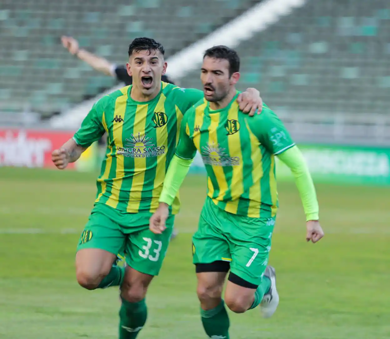 Aldosivi se lo dio vuelta a Vélez en Mar del Plata