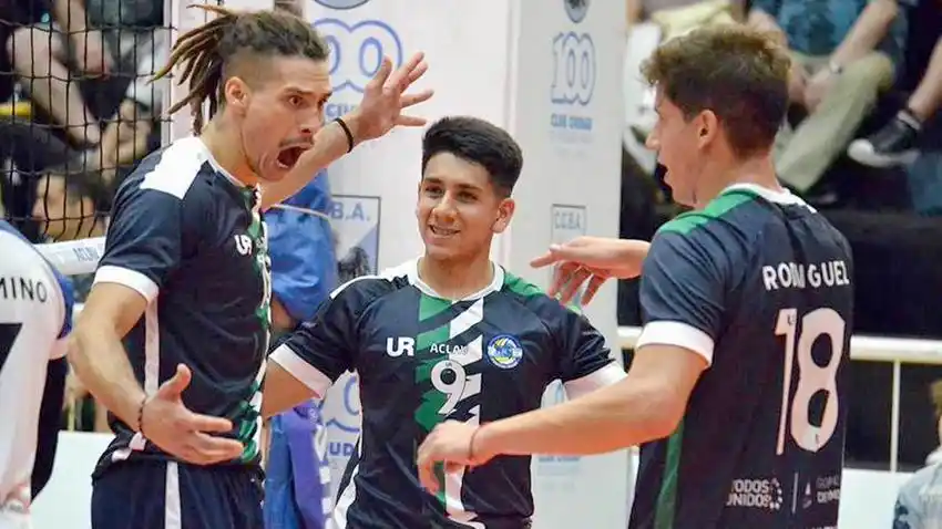 Camacho se destaca como
mejor atacante del primer tour