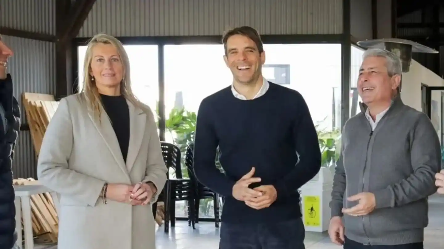 Passaglia, junto a Martínez y Bustos en Pergamino.