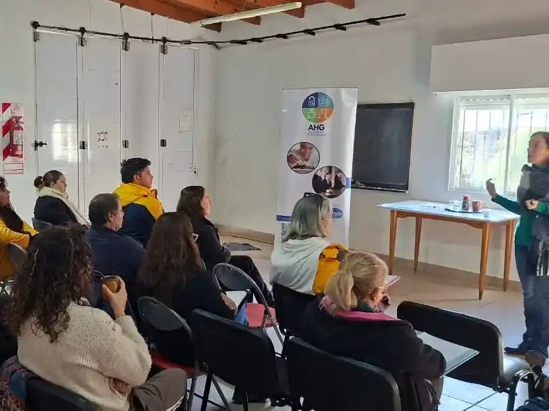 Durante la capacitación se abordaron dinámicas clave para optimizar la experiencia del visitante