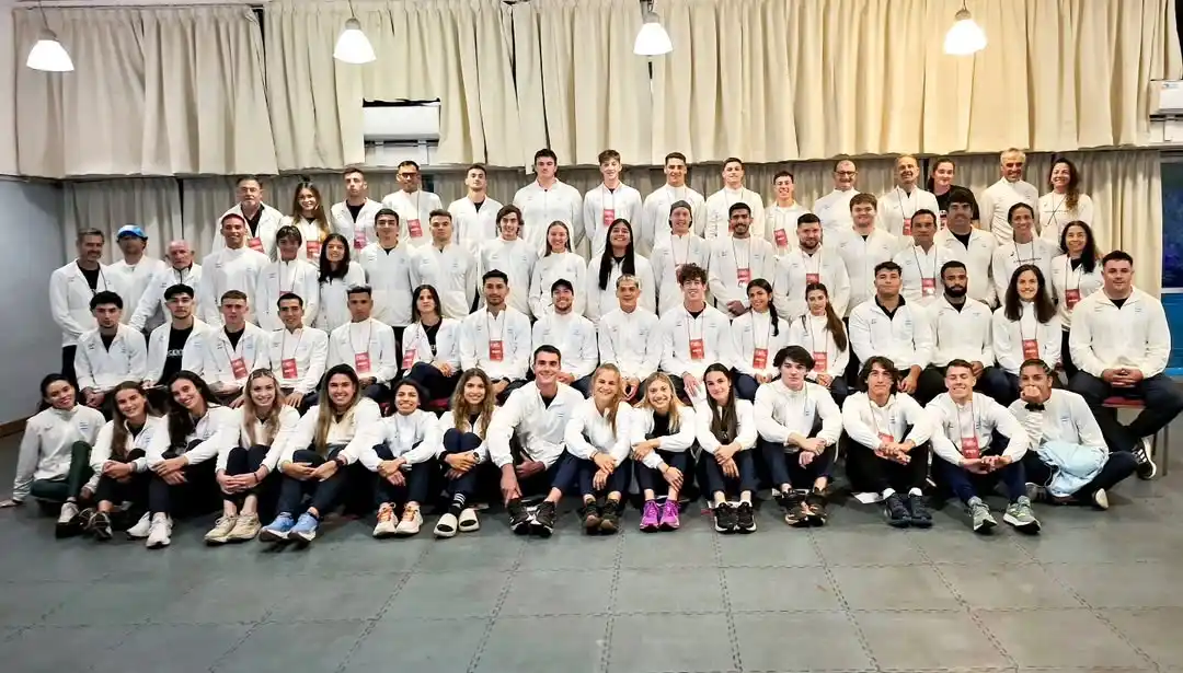 La delegación argentina de atletismo que cuenta con 62 participantes, entre ellos, la murphense Guillermina Cossio.