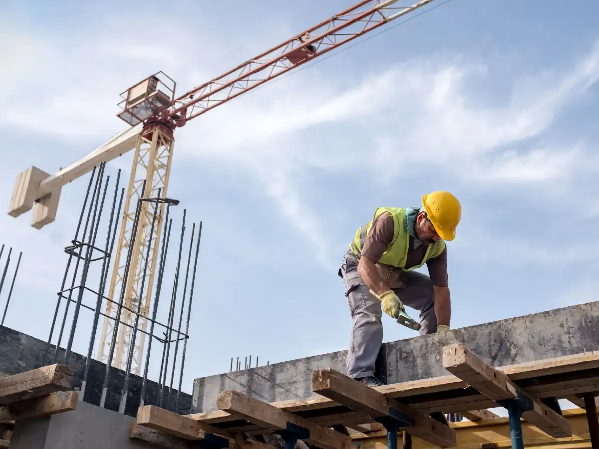 La construcción creció por primera vez desde el inicio de la pandemia