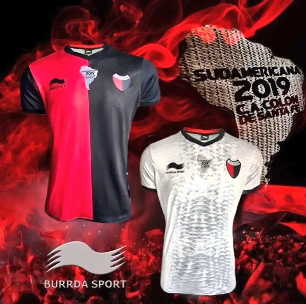 Colón presentó las nuevas camisetas para Copa Sudamericana