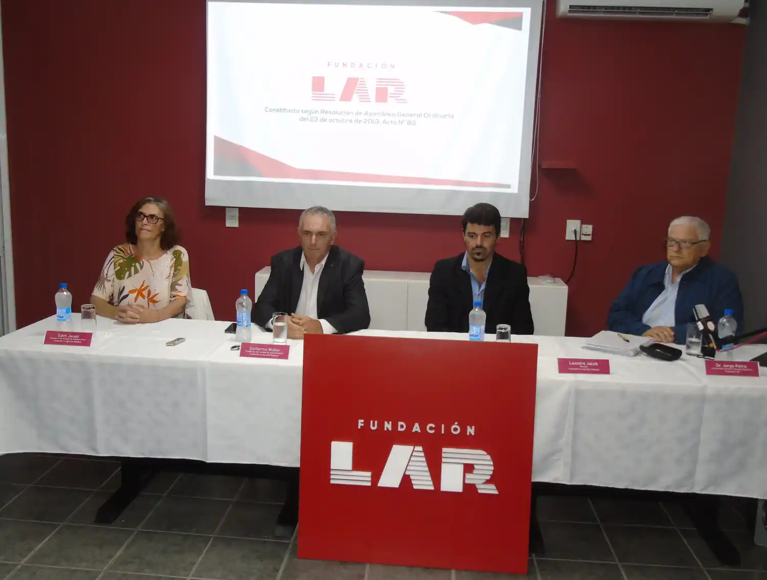 Fundación LAR se involucra con la educación regional