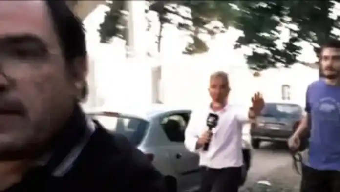 Una tradición familiar: Al igual que su sobrino, el tío de Máximo Thomsen le pegó a traición a periodistas en Zárate