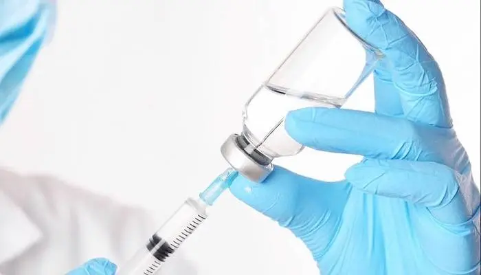 Una vacuna contra el coronavirus que ya es probada en humanos, podría estar lista a fin de año