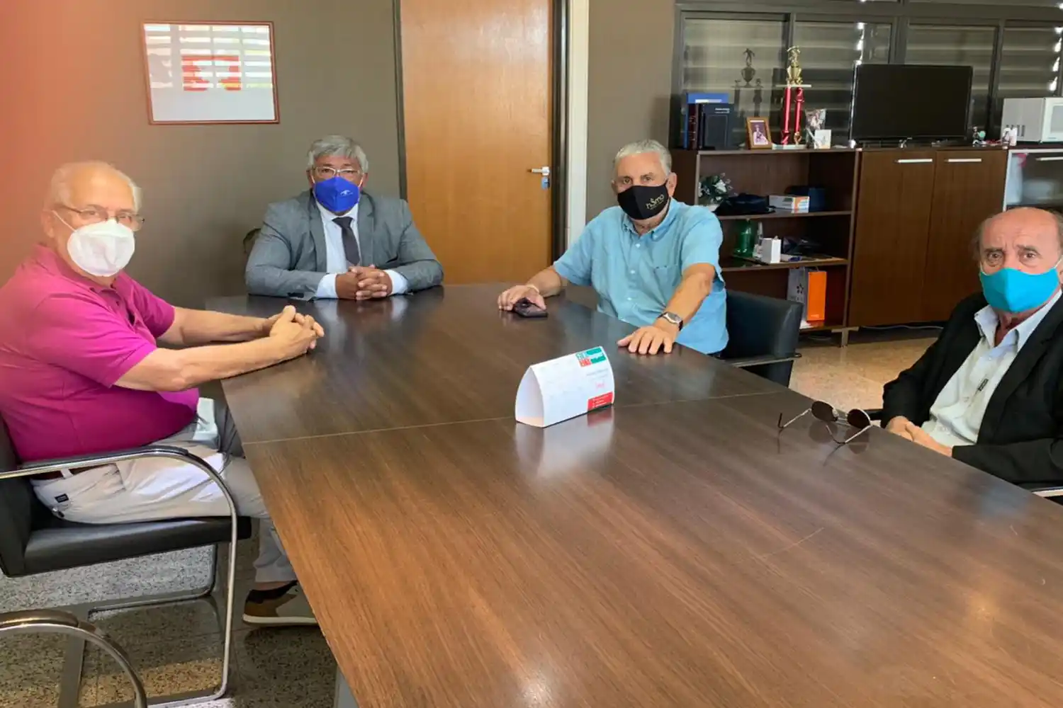 “Tenemos ingresos del tercer mundo y se solicitan prestaciones del primer mundo”, subrayó el titular de IOSPER