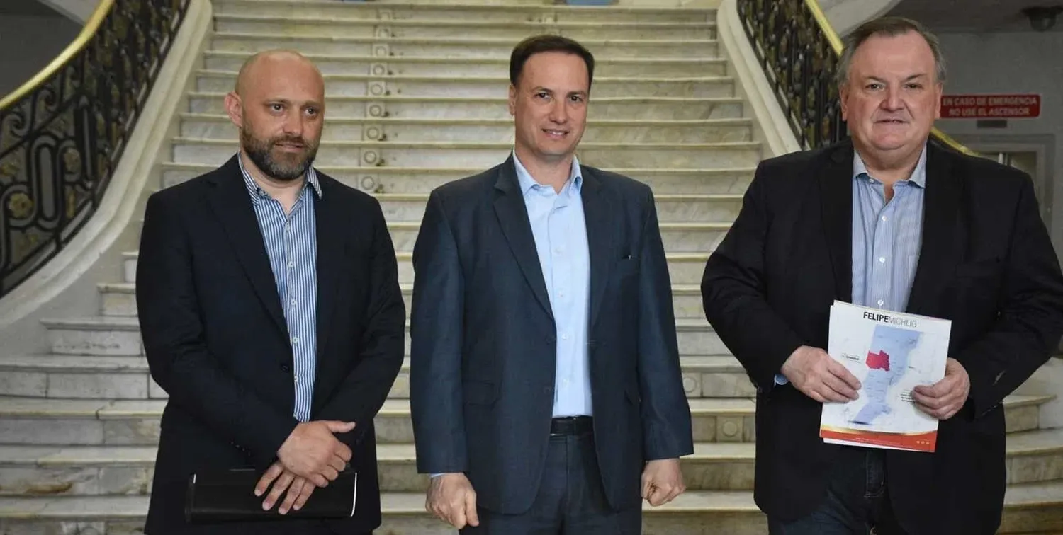 Puccini, Enrico y Michlig, los tres representantes de Pullaro para comenzar las reuniones de transición. Foto: Luis Cetraro