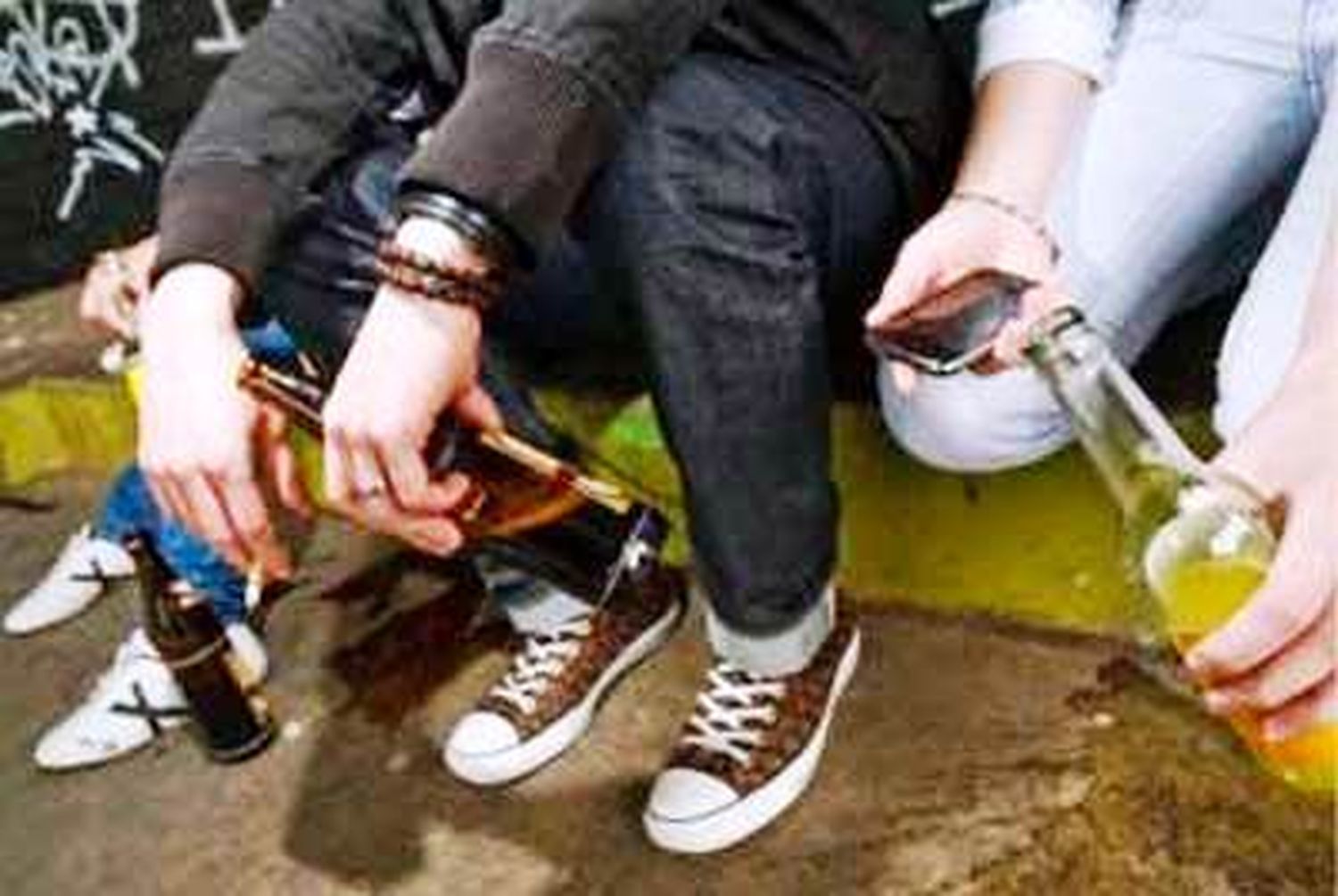 Coronel Suárez: Buscan prohibir consumo de alcohol en la vía pública 