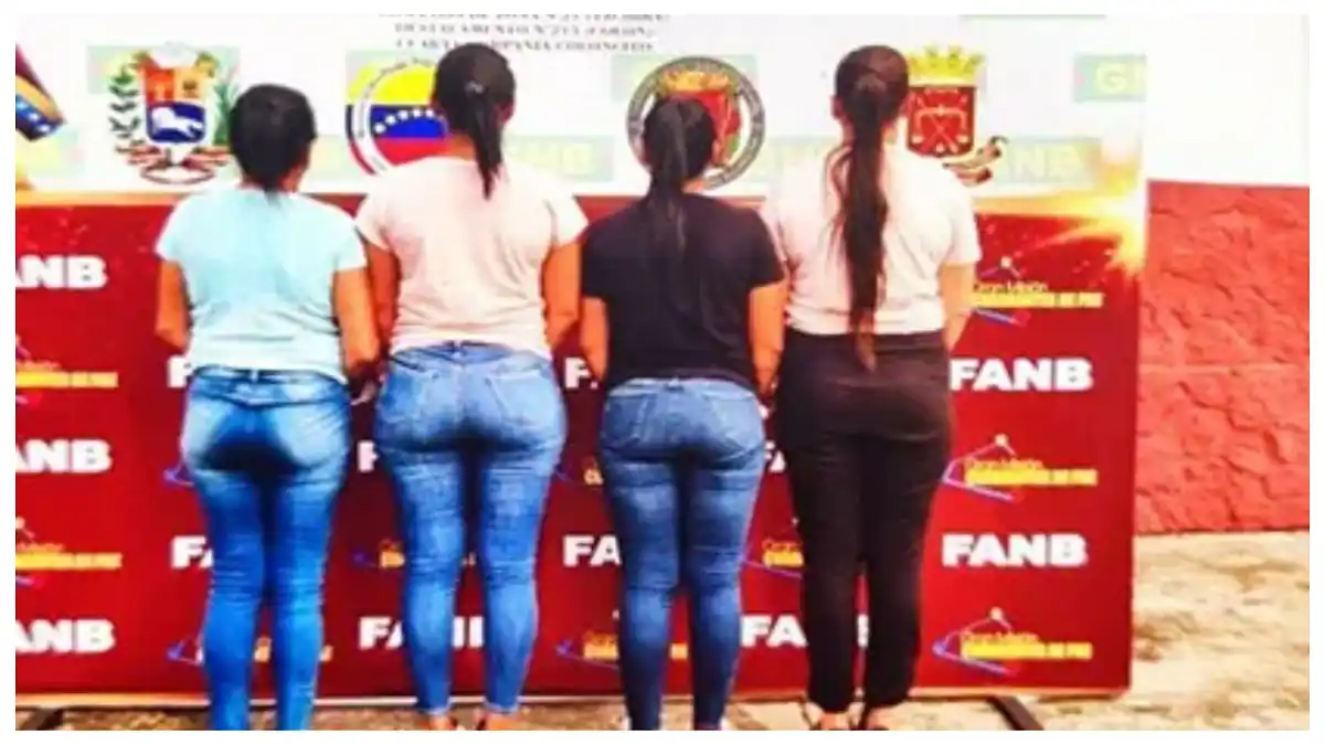 ¡MUJER CONTRA MUJER! Le cayeron en cayapa, la molieron a golpes y grabaron el video