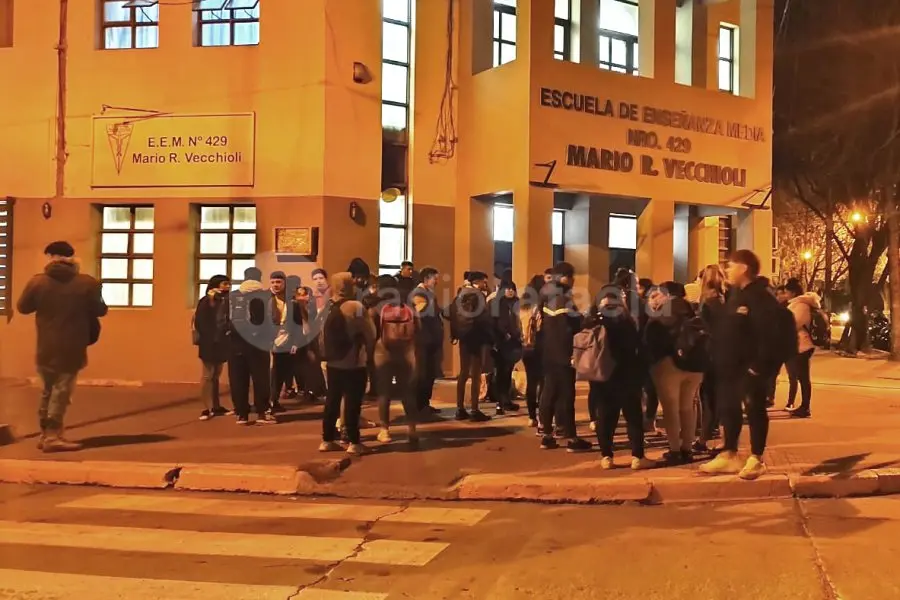 Grave denuncia de discriminación en una escuela de la ciudad: “Queremos que sea tratado como un alumno más”