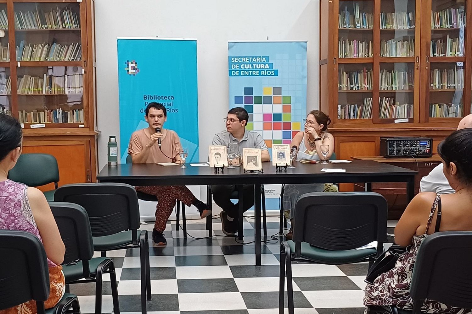 Se iniciaron los encuentros de lectura de La novela entrerriana en la Biblioteca Provincial