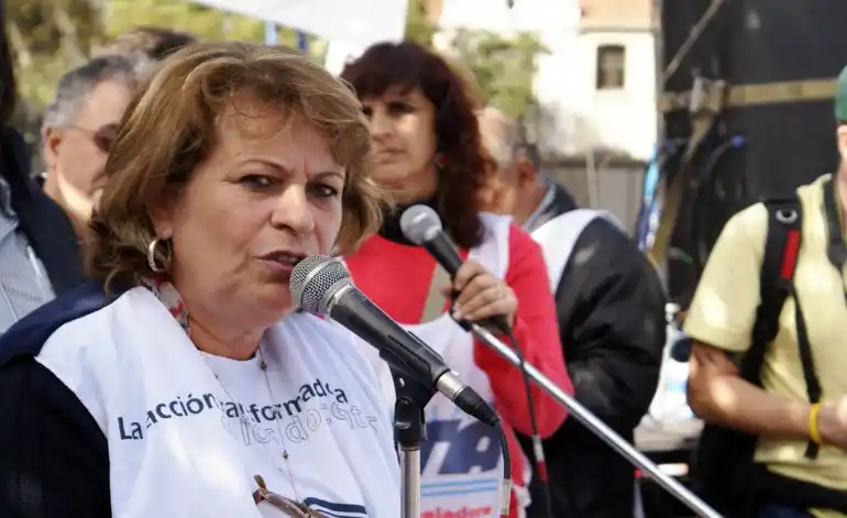 Paritaria docente: El DAC lanzó un paro para el próximo lunes 5 y martes 6