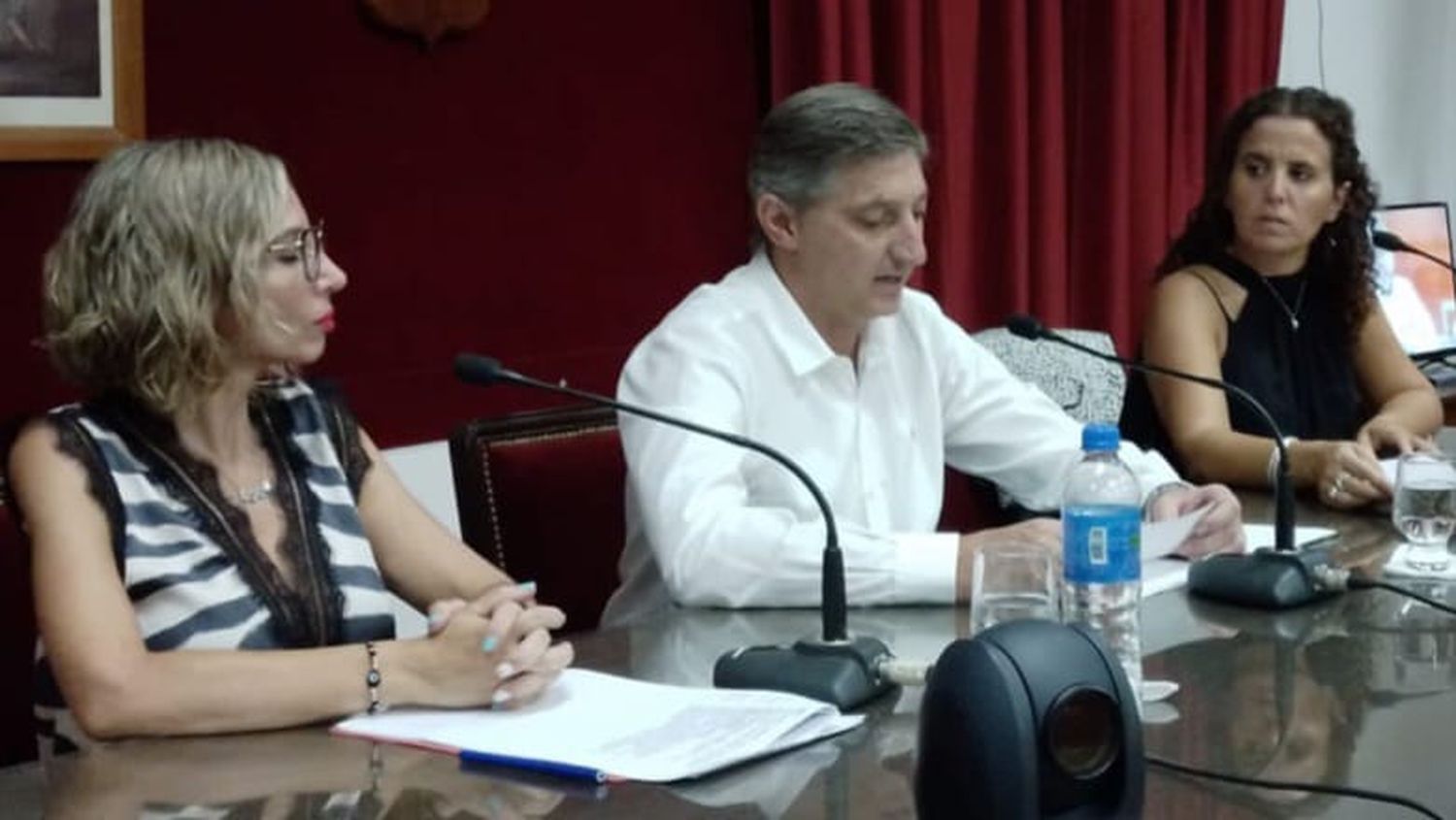 Notararigo abrió sesiones en Saavedra y aseguró que su gestión "es la más transparente de la Provincia"