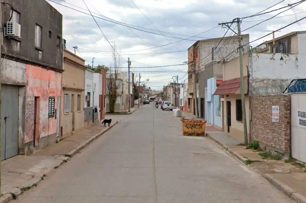 Por un boquete entraron a un taller y se llevaron dinero y herramientas