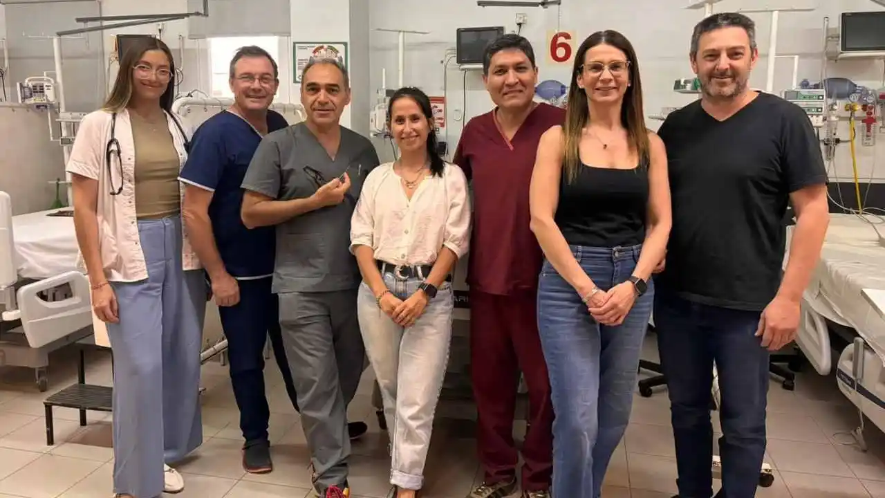 El equipo de terapia intensiva de la Clínica Regional del Este