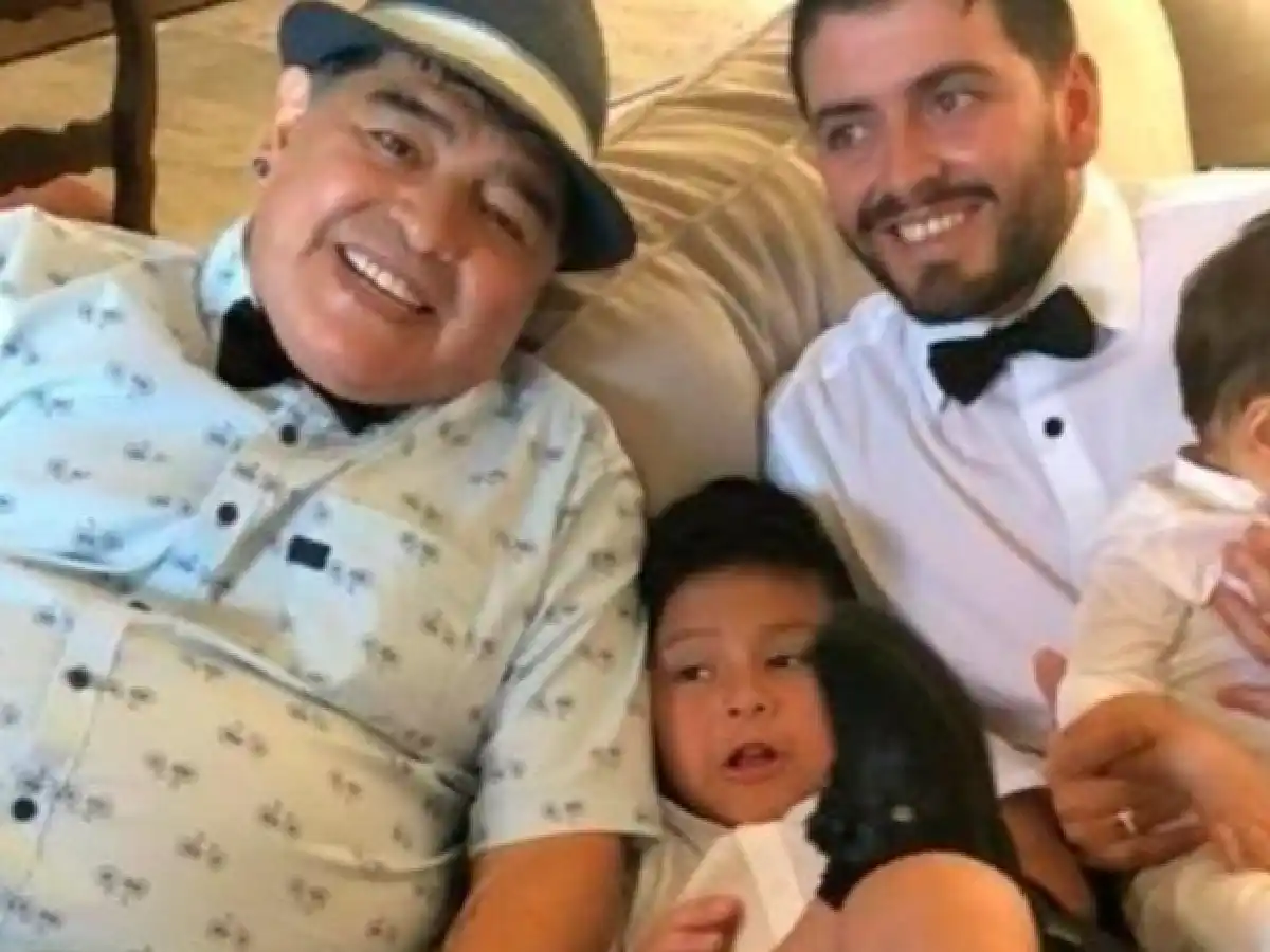 Diego Maradona tiene tres hijos en Cuba y los va a reconocer