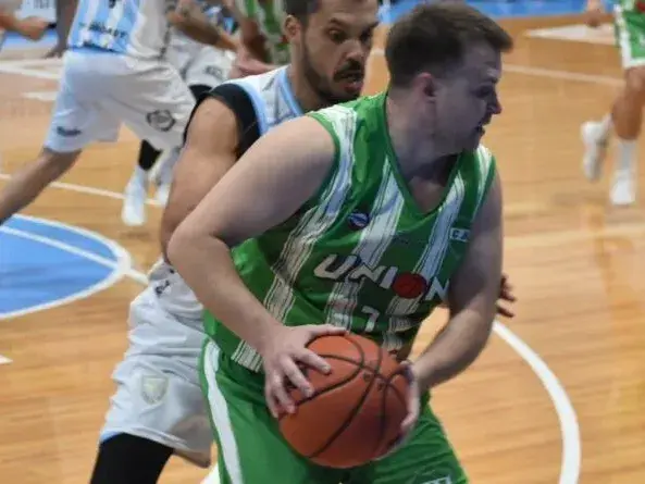 La Crema y el Bicho Verde inician la gran final por el Ificial de la ARB: desde las 21:30 se miden por el primer punto en el "Lucio Casarín". Foto: AR
