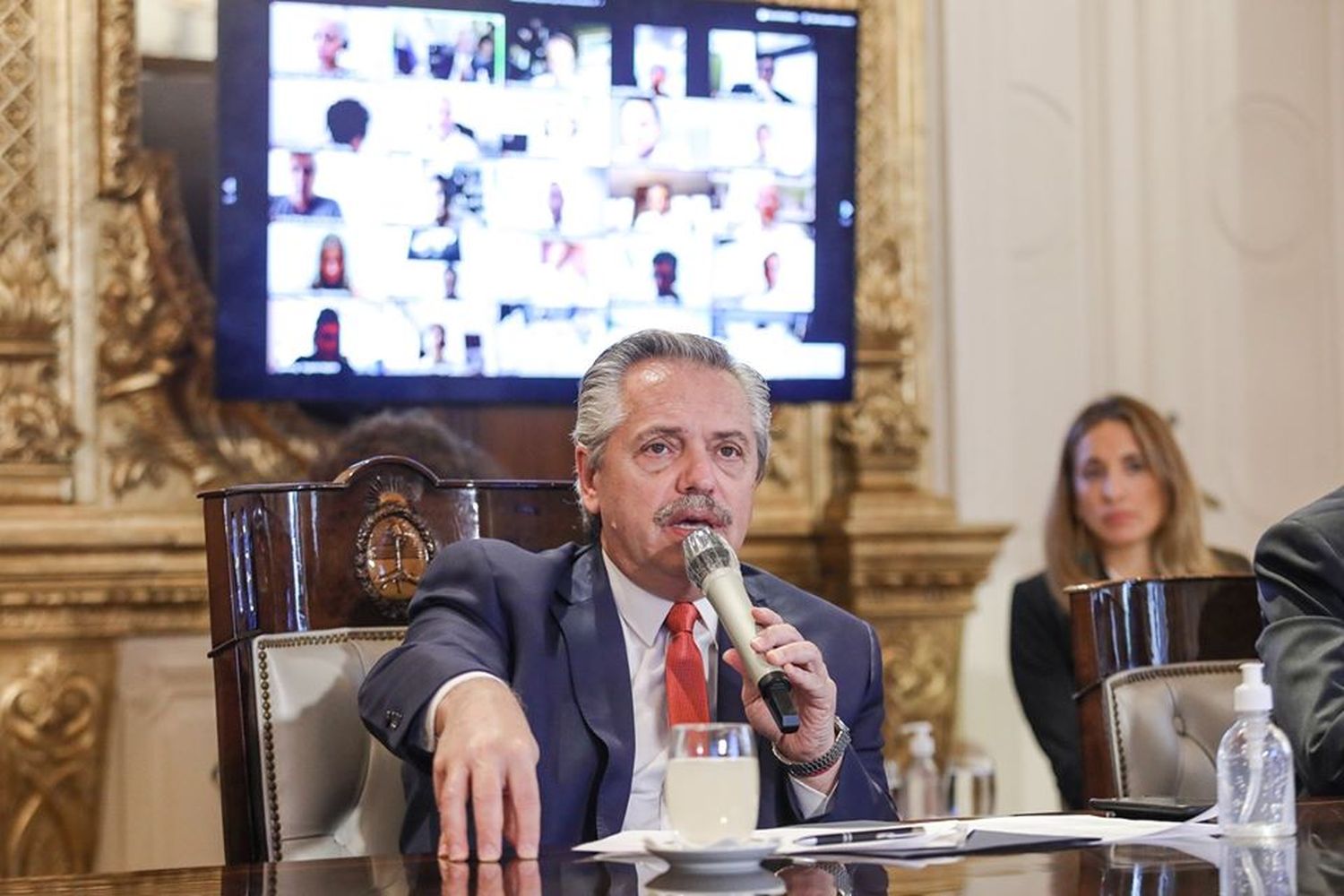 Oficializaron la prohibición de cortar los servicios por falta de pago