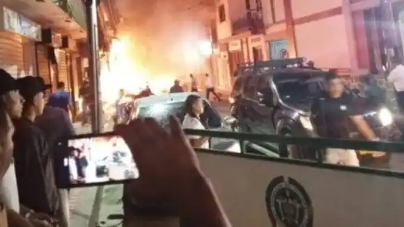 Detonación de moto-bomba cerca de estación de Policía de Colombia dejó saldo de dos muertos y varios heridos