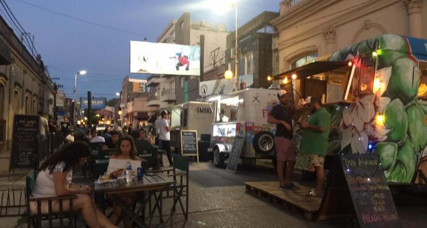 Shows musicales y propuestas gastronómicas en la tercera edición de la Peatonal de Verano