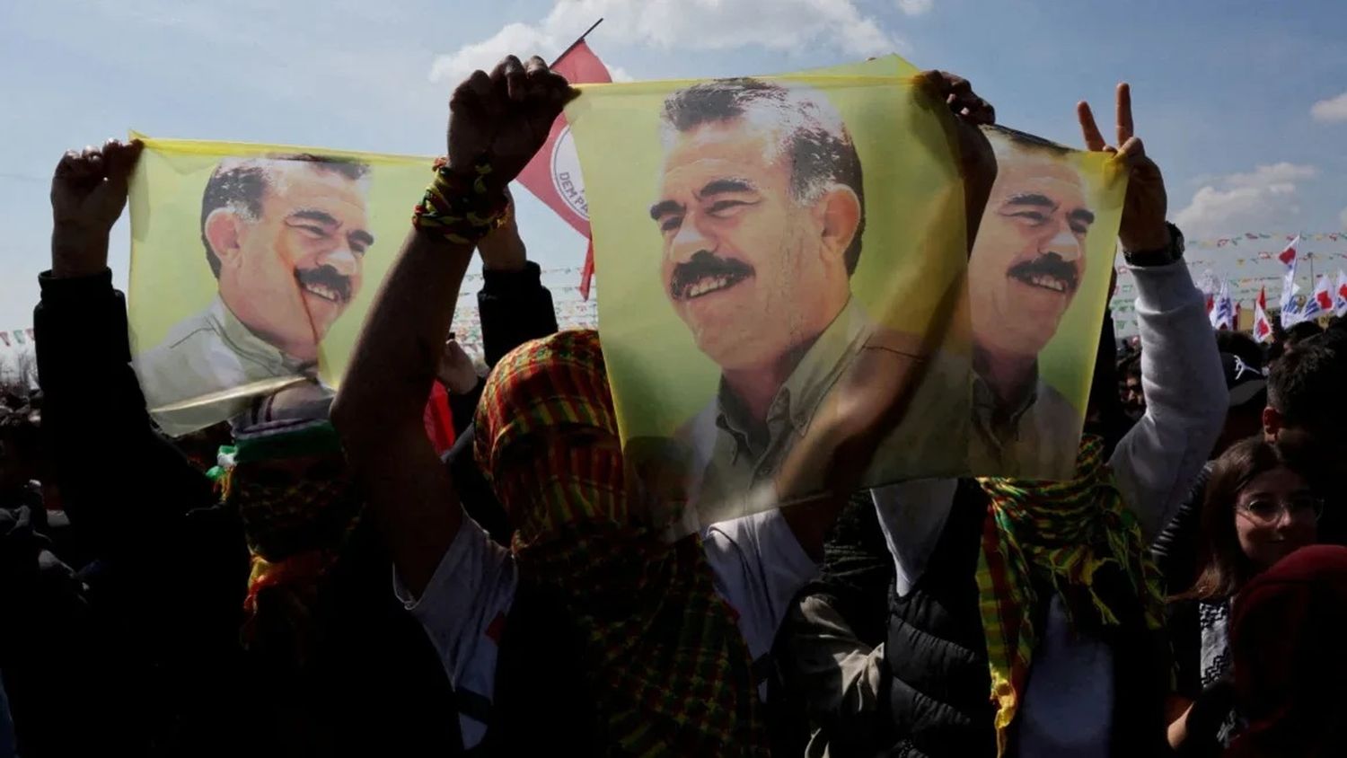 El PKK anuncia su disolución y el fin de la lucha armada tras casi 50 años de conflicto con Turquía