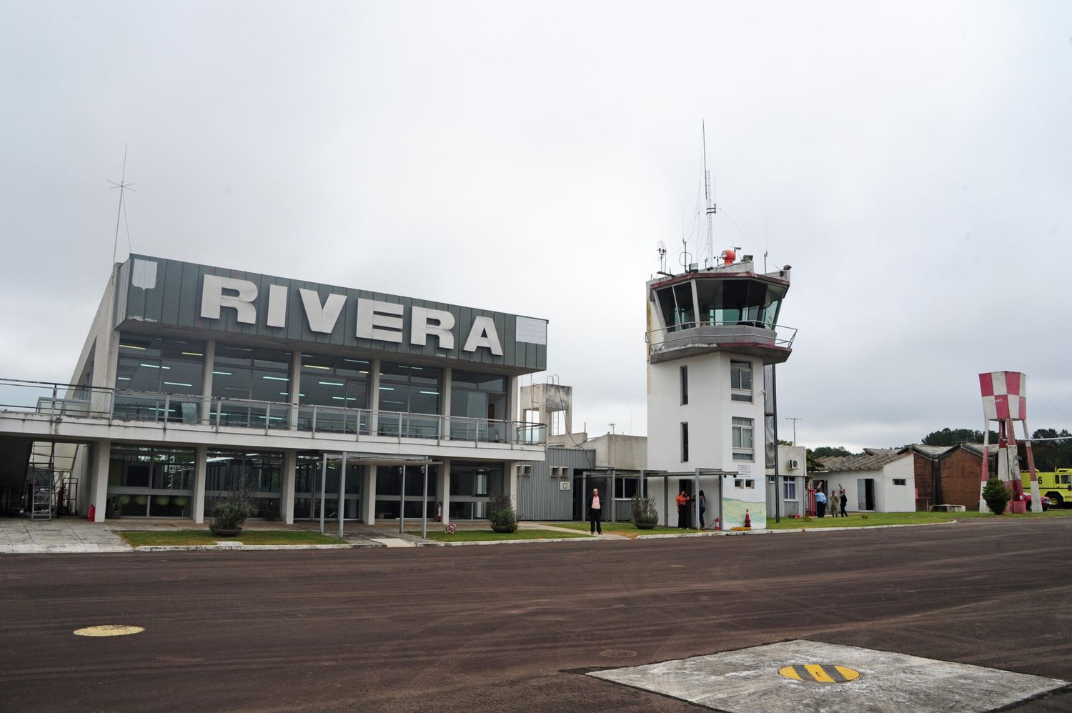 Uruguay: el aeropuerto de Rivera ya es binacional y podrá recibir vuelos domésticos de Brasil