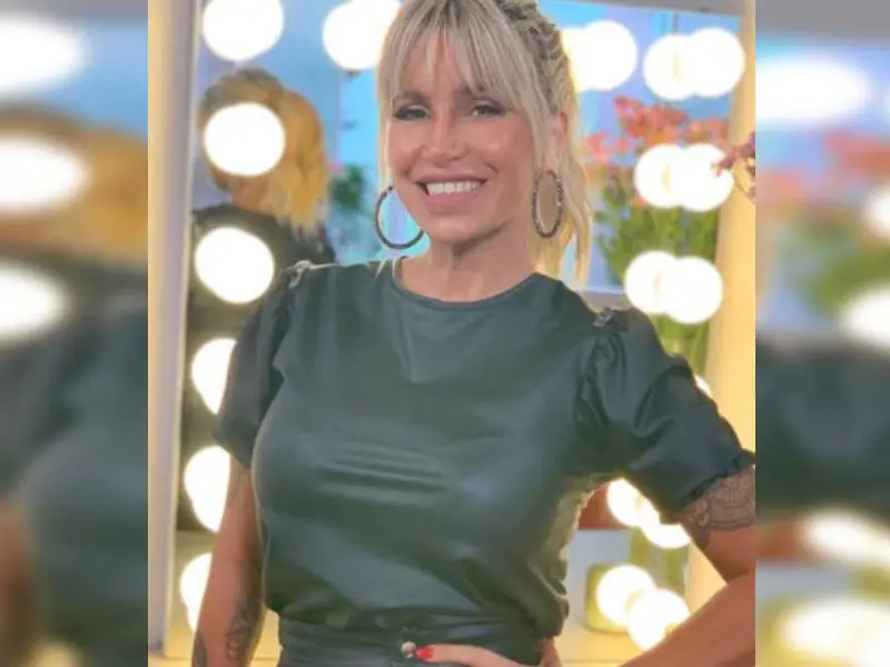 Sol, microbikini y meneo, la fórmula fatal de Florencia Peña para el otoño