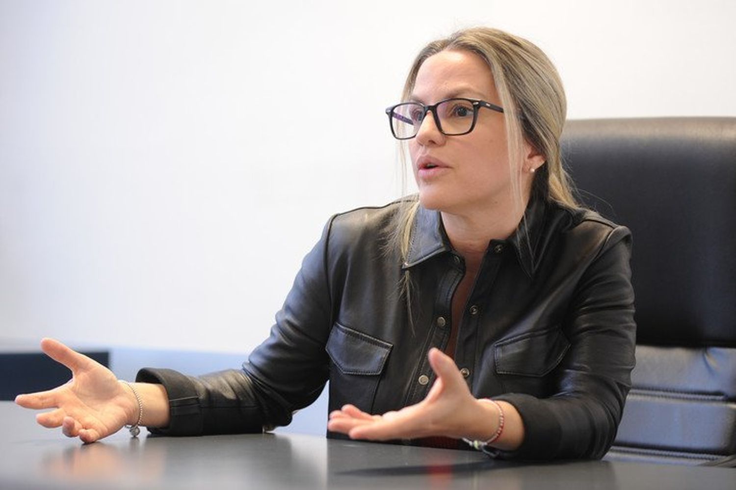 Pese a lo anunciado, Píparo no asumirá como directora de la ANSES