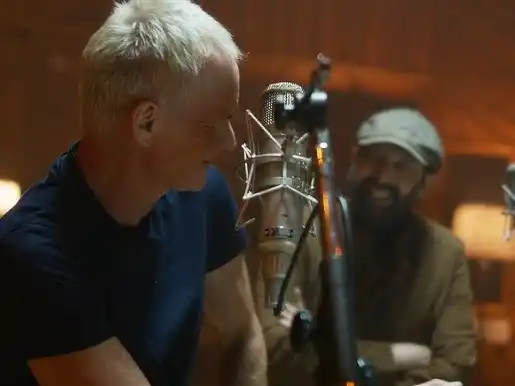 Juan Luis GUERRA y Sting se unen para deleitar con una nueva versión de "Estrellitas y duendes" (+Video)