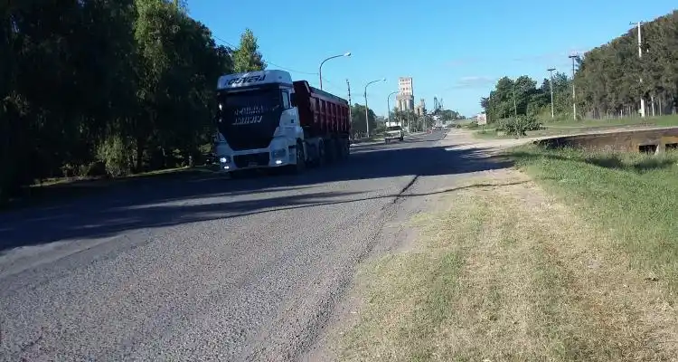 El Municipio comenzó a cobrar el pesaje al transporte de carga y hay conflicto con areneras