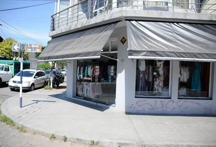 Asaltaron un local de venta de ropa y hay dos personas imputadas
