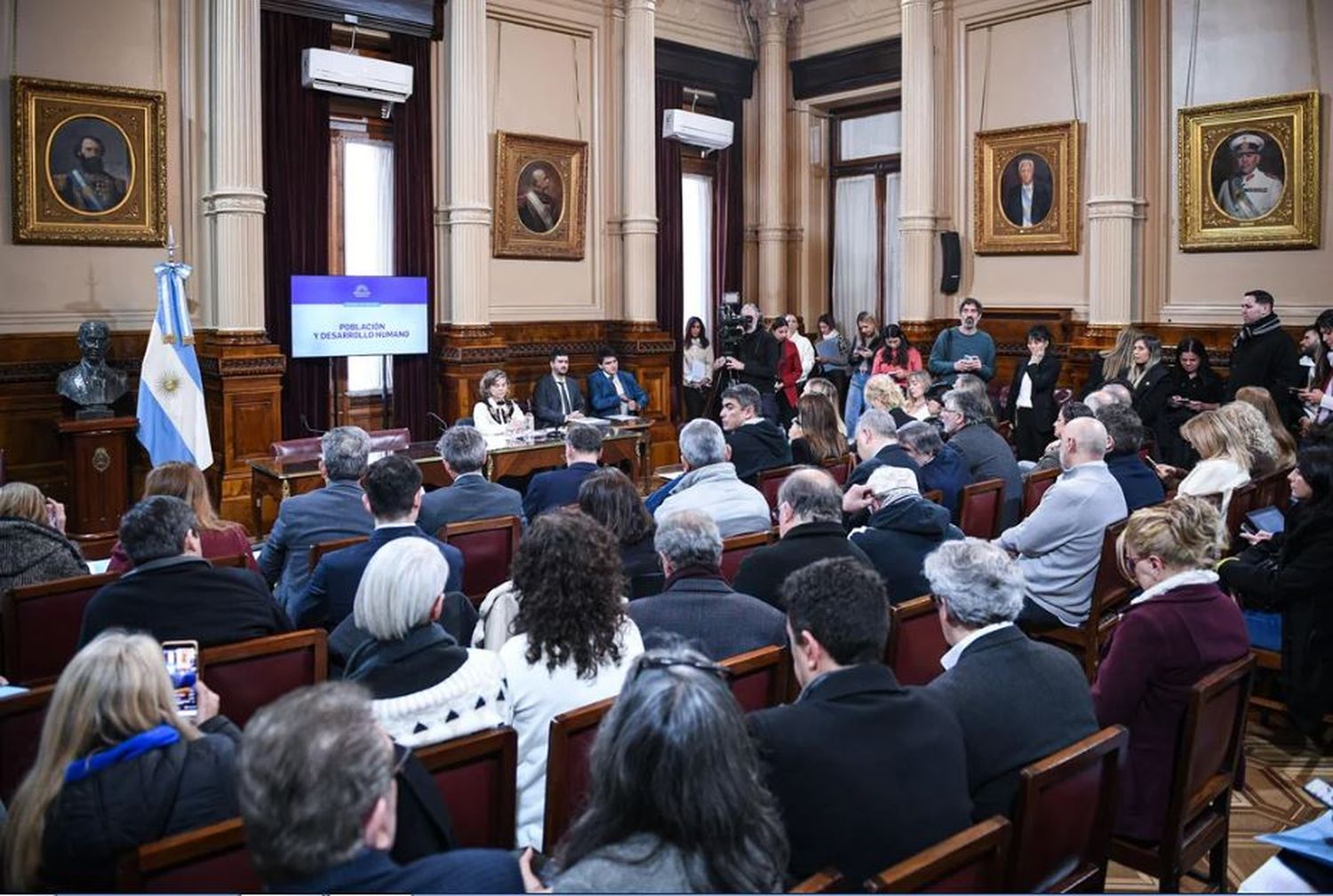 Discapacidad: a pesar de que el oficialimo rechaza el proyecto de ley, senadores Radicales y Peronistas emiten dictamen