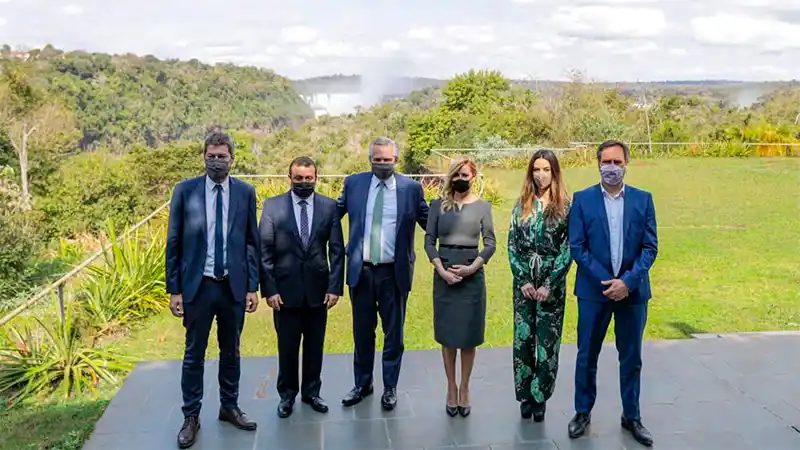 Fernández relanzó el Previaje y exhortó a "encender la máquina del turismo"