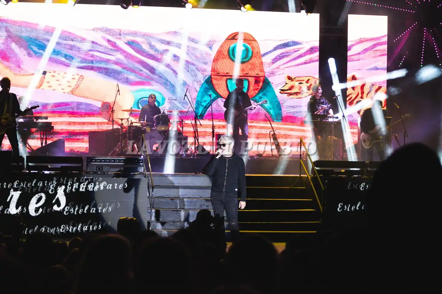 La banda platense Estelares tocó temas clásicos y también creaciones musicales más recientes
