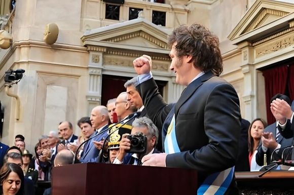 El Gobierno promulgó la Ley Bases y el paquete fiscal en la previa al Pacto de Mayo