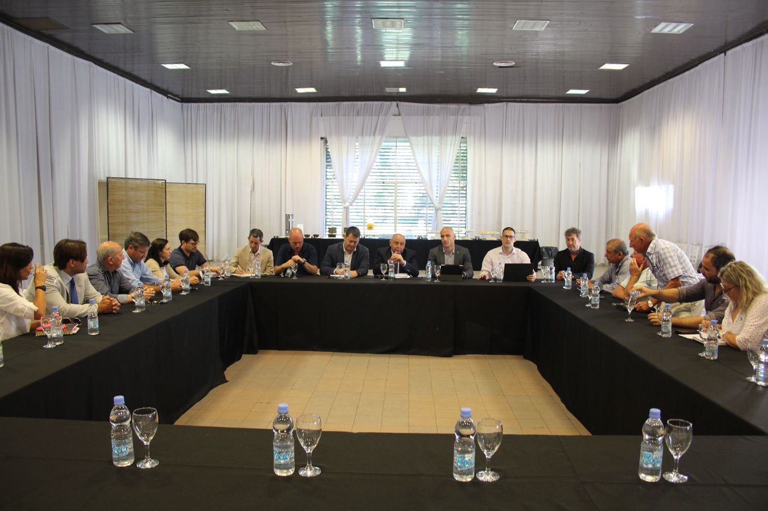 Importante encuentro en la Sociedad Rural venadense.