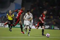 Newell’s tuvo un paso arrollador por Santiago