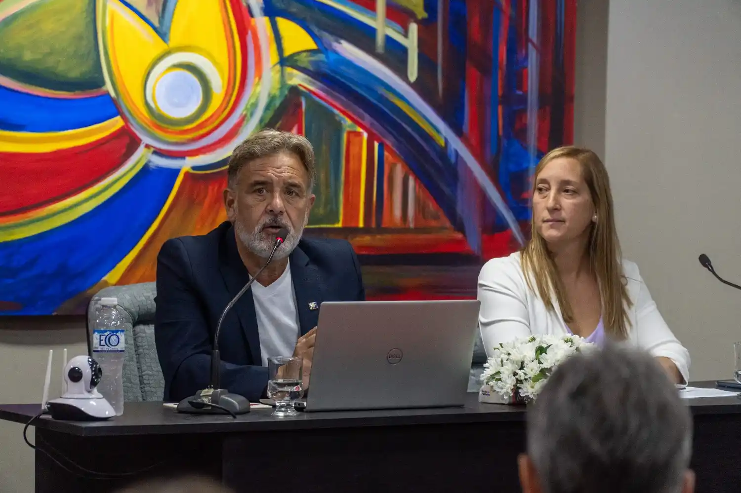 El intendente junto a la presidenta del Concejo.