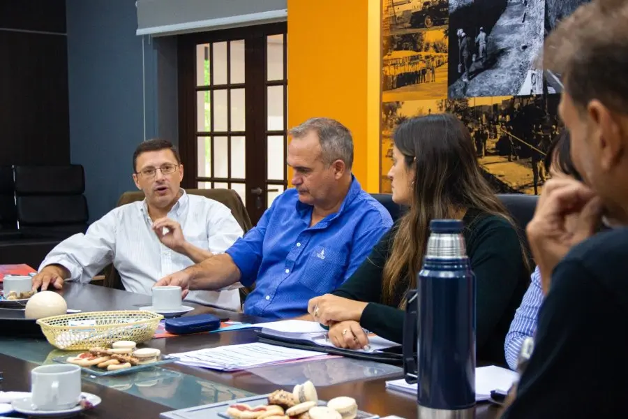 Mársico apuntó a "las malas condiciones laborales en que se encuentran trabajando muchos empleados municipales"
