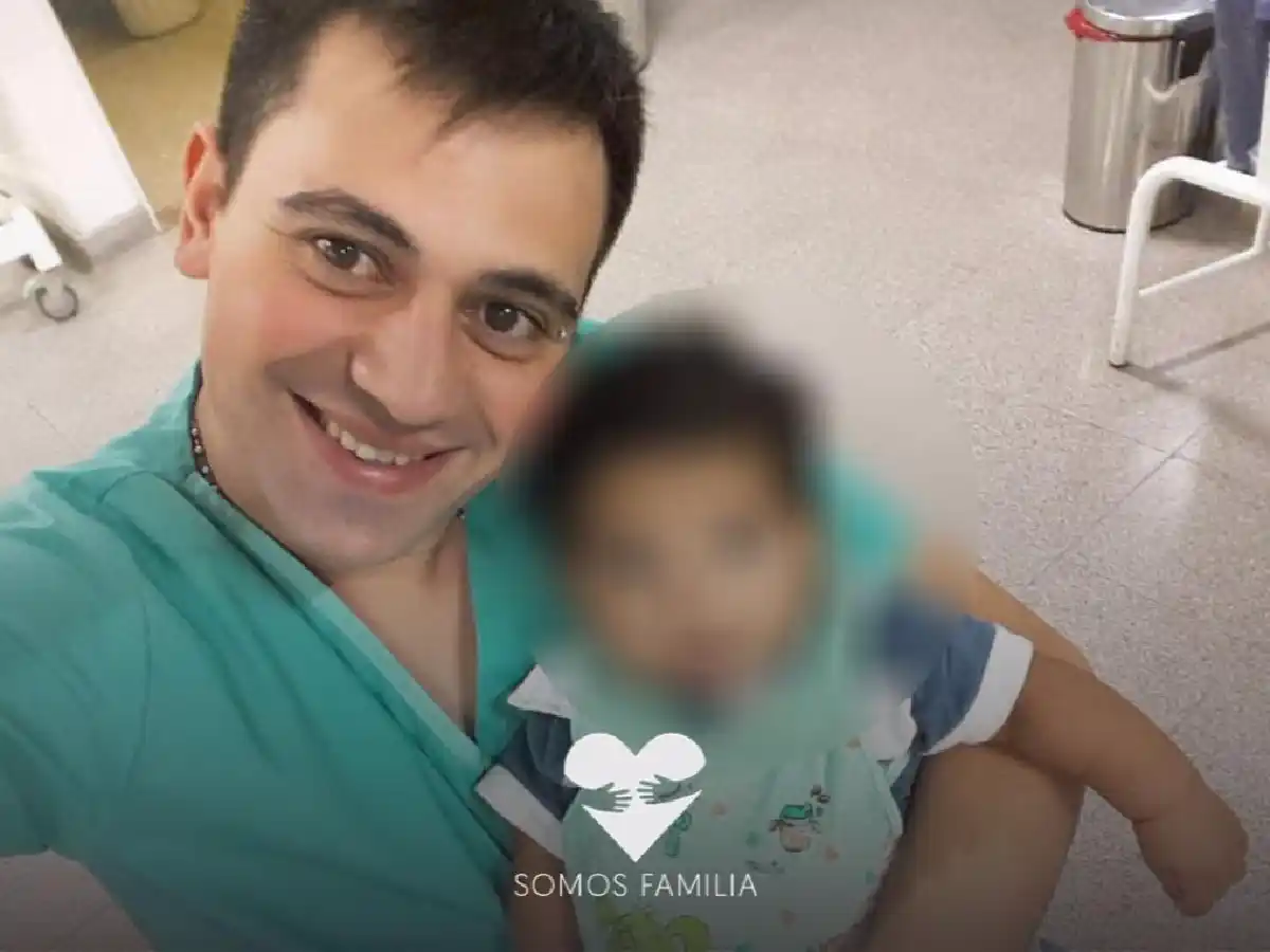 Un enfermero adoptó a un bebé al que le prometió "llevarlo" si despertaba