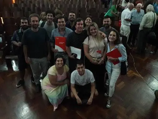 �SDebemos aunar  esfuerzos para  revalorizar el rol  de las y los  trabajadores⬝