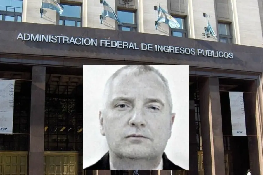 El nuevo jefe de la DGI ascendió a su pareja una semana después de asumir el cargo