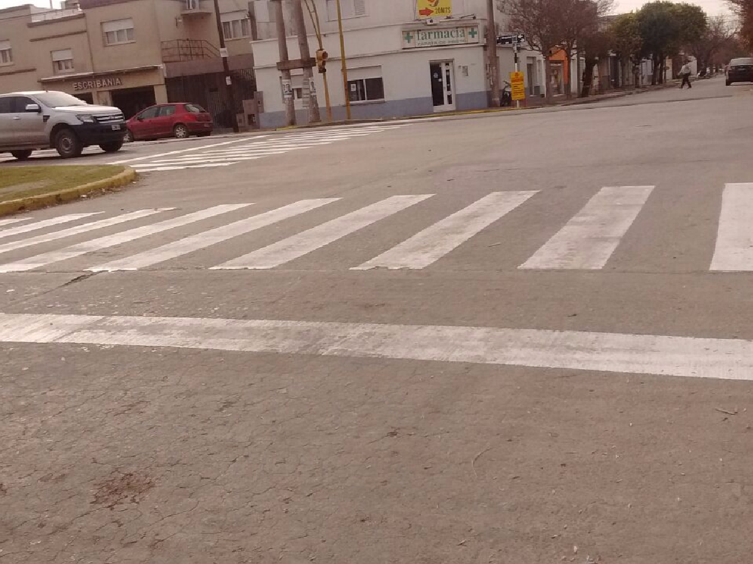 Municipio marca sendas peatonales en diferentes avenidas y bulevares