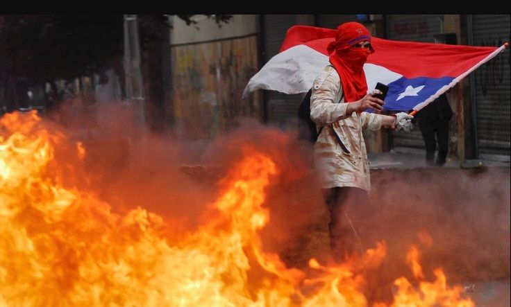 Sebastián Piñera firmó el decreto que levanta el Estado de Emergencia en Chile 