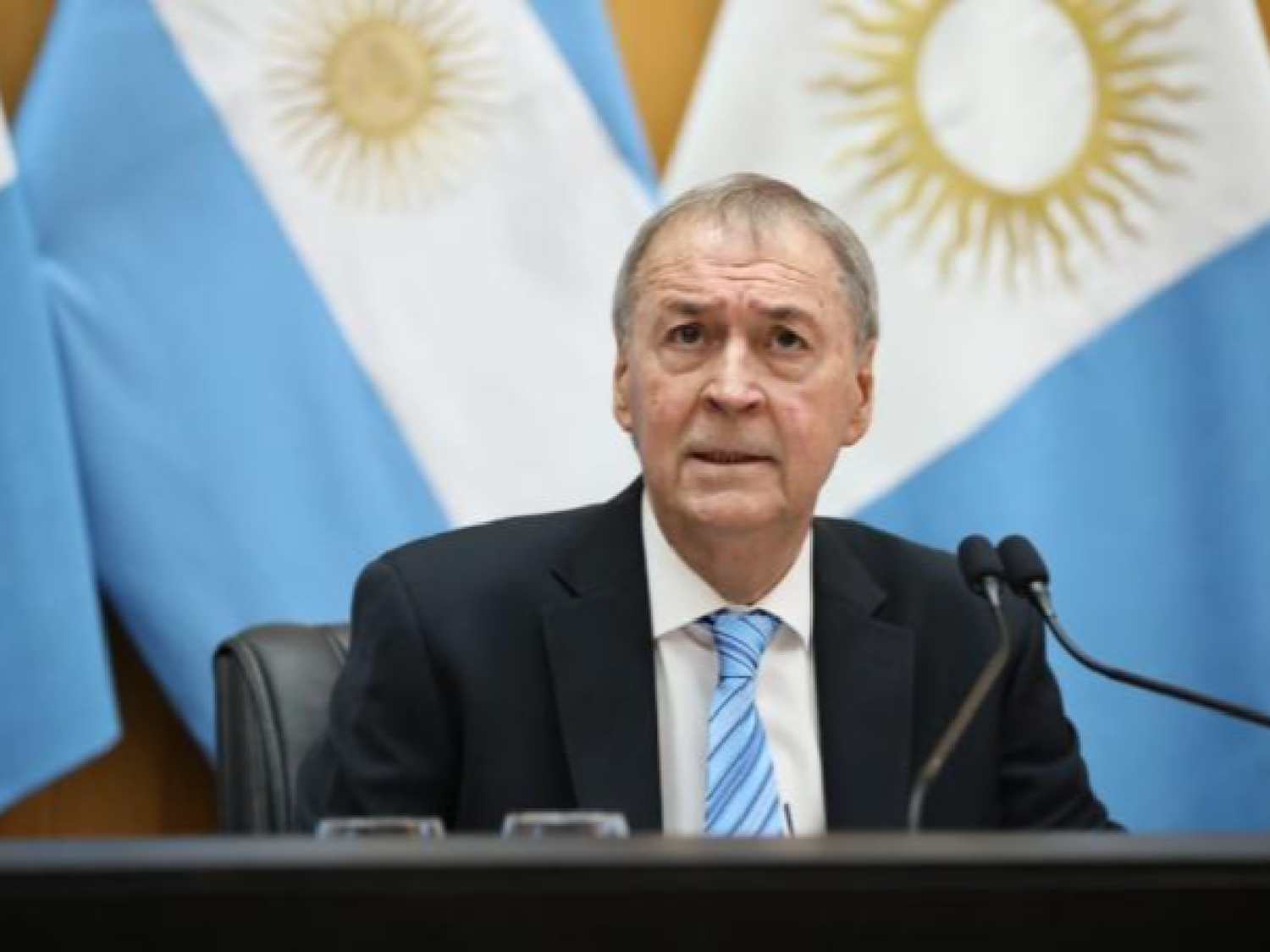Schiaretti: "Compraremos las vacunas que hagan falta"