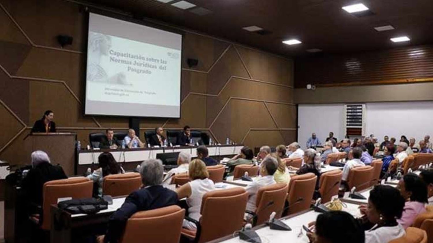 Expectativa por la posibilidad de traer a Entre Ríos el XIIº Congreso Internacional AFIDE